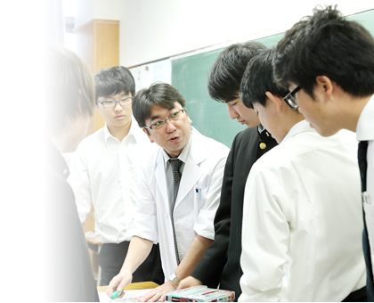 授業の様子 授業の様子