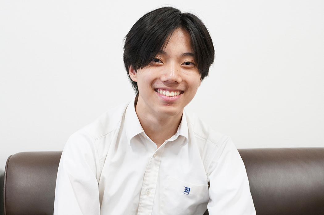 K.K.くん　同じく医学部志望で陸上部に所属しながら生徒会長も兼務しています