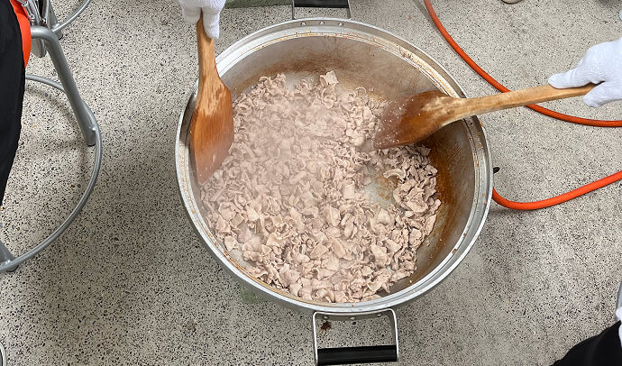 文化祭で売る手作りのカレーライス