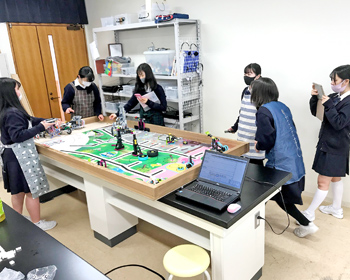 先輩後輩の共同作業 先輩後輩の共同作業
