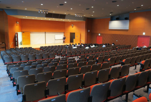 グレイスホール