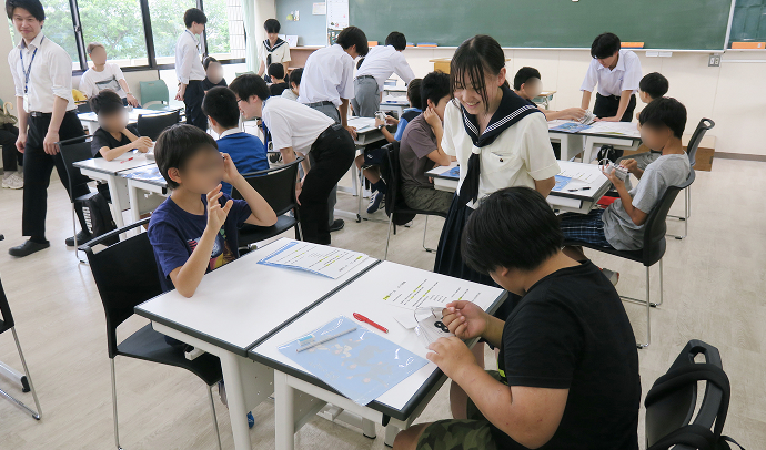 次の一手を真剣に考えています