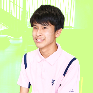 高校入学からゴルフ部に所属して実力を伸ばしている吉井くん