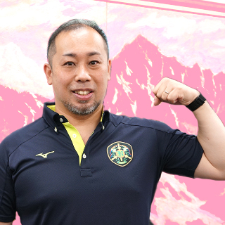 高3クラス担任・保健体育科教諭・バレーボール部顧問の飯田誠先生