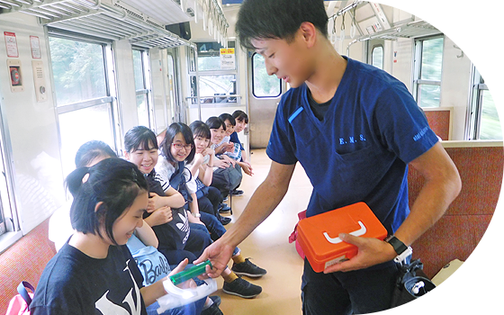 被災地へ向かう生徒たち 被災地へ向かう生徒たち