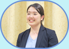 英語科 半田 裕紀子先生 英語科 半田 裕紀子先生