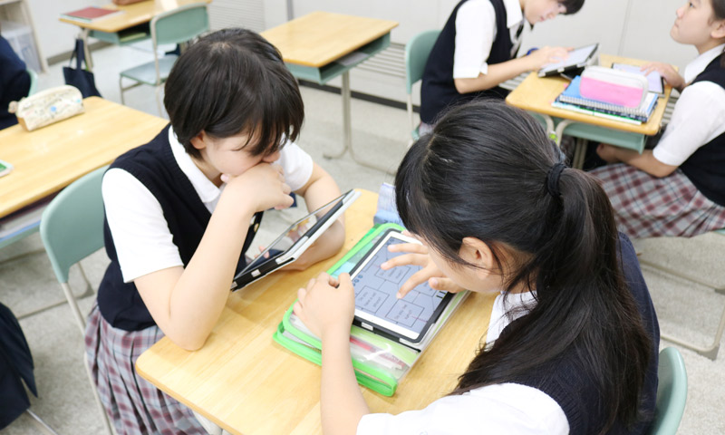 東京女子学園中学校・高等学校の授業のようす10