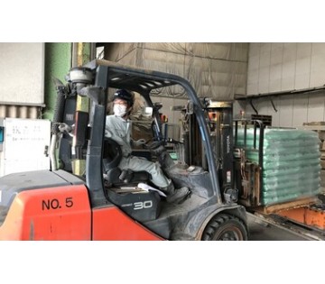 1000000007 27882670 path3