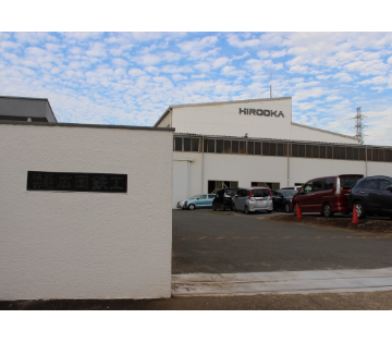 1122040001 27402679 path2