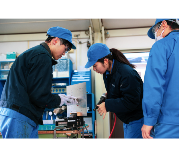 1136700001 28192679 path2