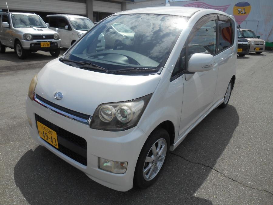 ムーヴカスタム　４ＷＤ　オートマ
