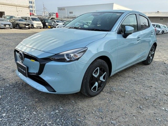 MAZDA2