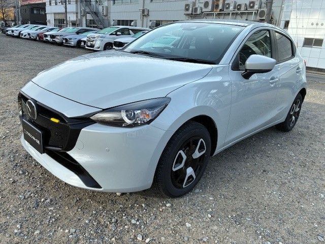 MAZDA2