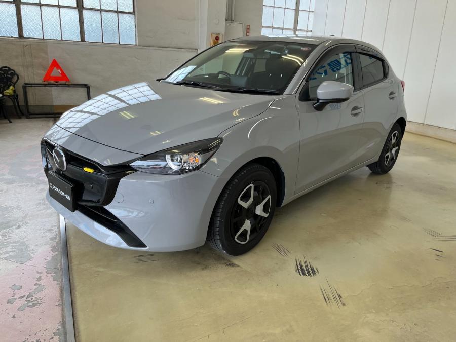 MAZDA2
