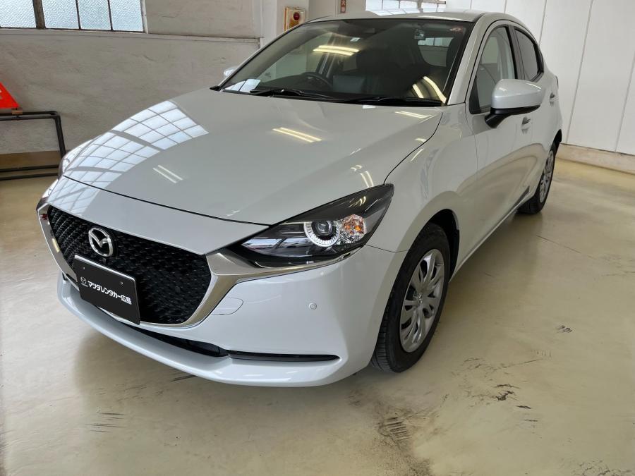MAZDA2