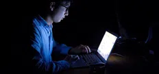 ネット誹謗中傷の対処法｜訴える方法・慰謝料請求の法的知識