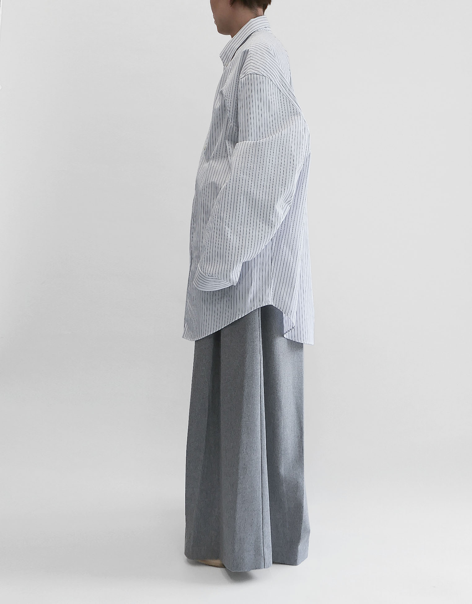 Hed mayner スカート型番HMMX35001A Hed mayner スカート型番