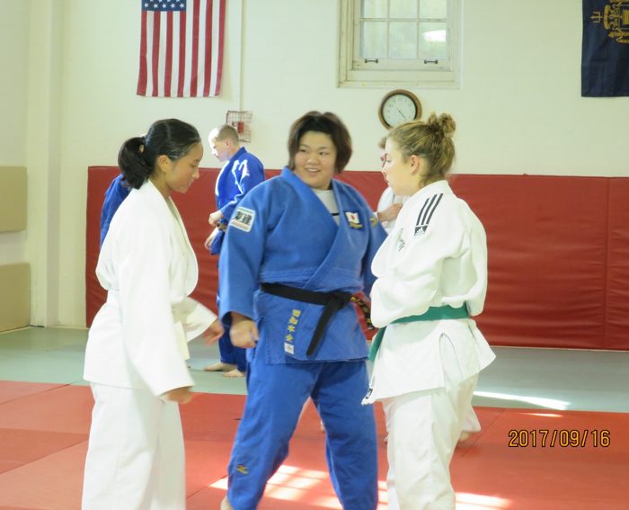 日本女子柔道トップが米で指導