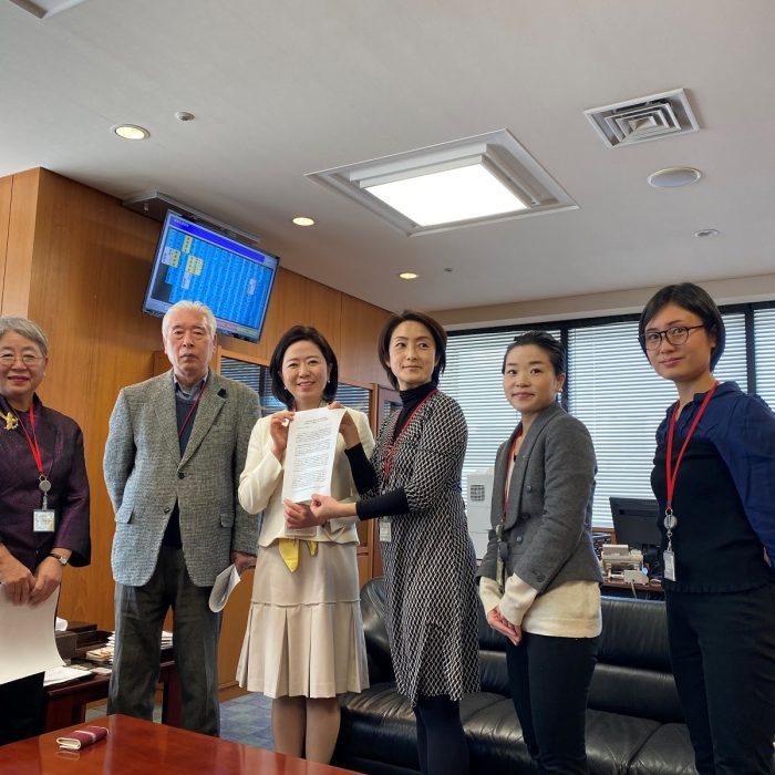 里親委託、自治体は目標設定やり直せ