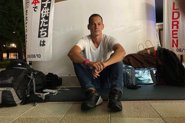 支援団体公開書簡「子どもとの再会を」ヴィンセント・フィショ氏　ハンスト18日目