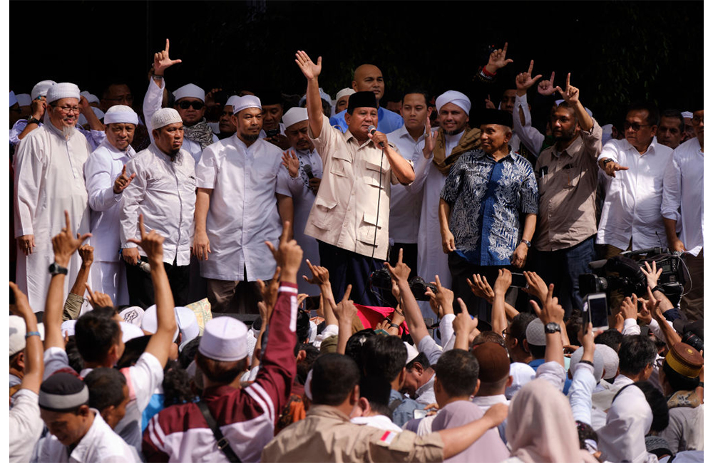 大統領選まで半年 インドネシア焦点は副大統領候補者の人選に(上)