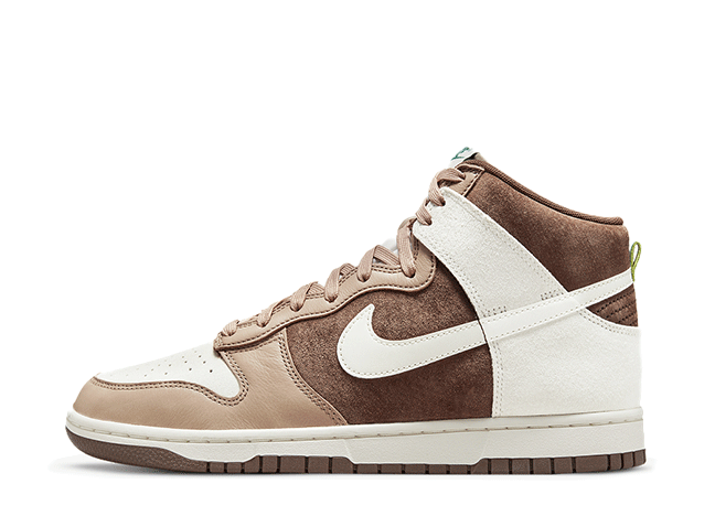 ナイキ ダンク ハイ レトロ プレミアム "セイル/カーキライト チョコレートセイル"