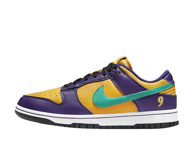 Nike Wmns Dunk Low "Lisa Leslie" Court Purple/Clear Emerald