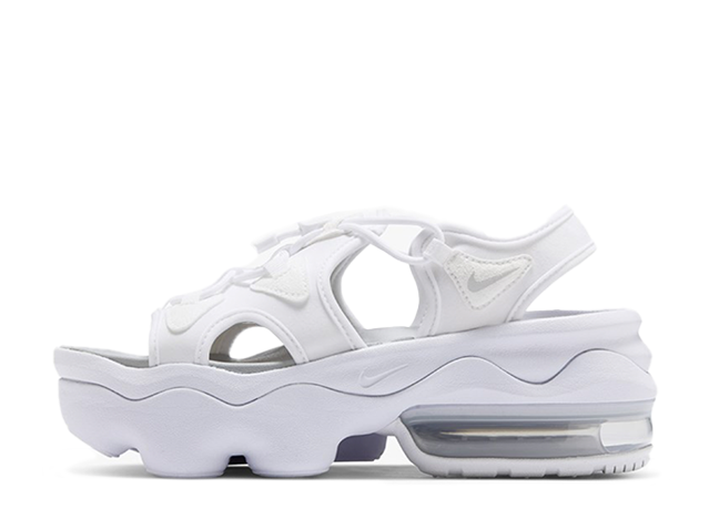 ナイキ ウィメンズ エアマックス ココ サンダル "ホワイトフォトン"