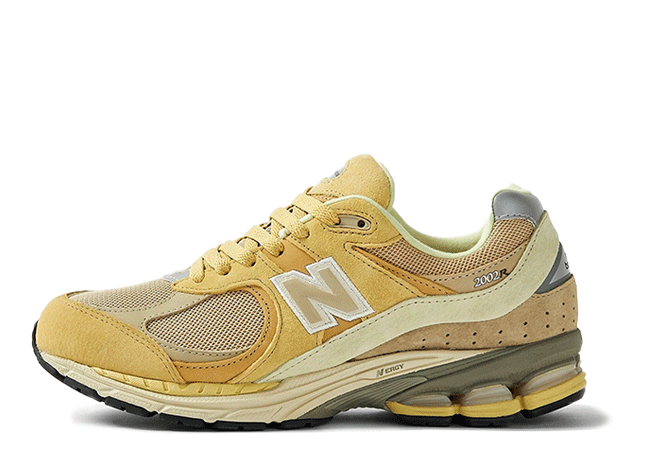 AURALEE × New Balance 2002R "Yellow/Beige" Yellow-Beige