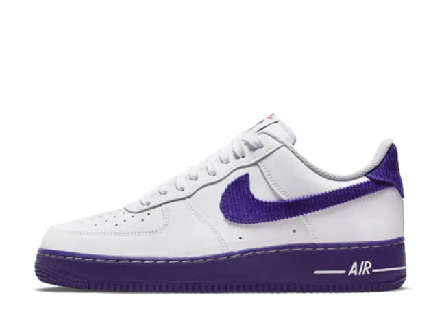 ナイキ エアフォース 1 '07 ロー Emb "スポーツ・スペシャリティーズ" ホワイト/パープル