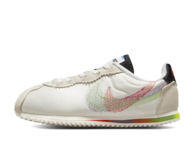 ナイキ コルテッツ "ビー トゥルー"