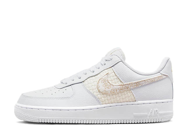 ナイキ ウィメンズ エアフォース1 '07 Se ホワイト/マルチカラーセイルレモン ウォッシュ