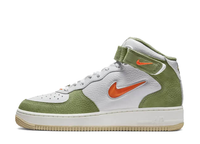 ナイキ エアフォース1 ミッド Qs ホワイト/トータル オレンジオイル グリーンセイル