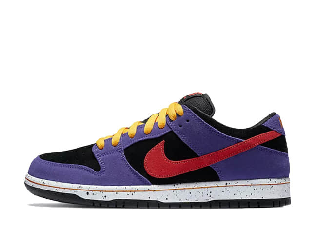ナイキ SB ダンク ロー プロ "テラ Acg" ブラック/サンバーストバーシティ パープルタクシー