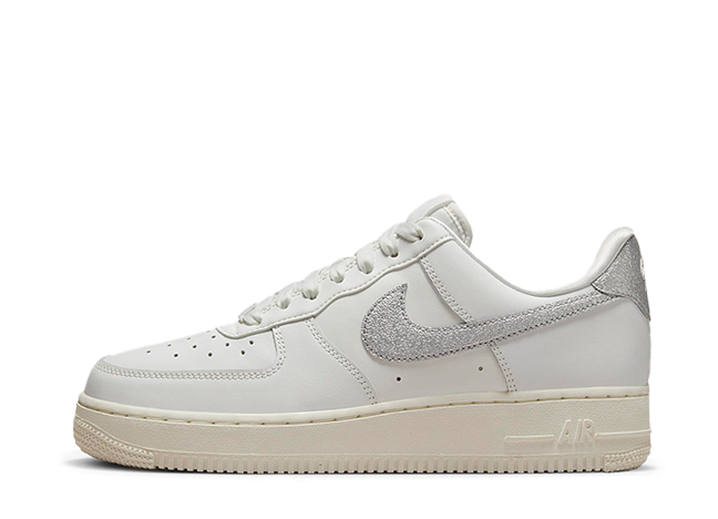 Nike Wmns Air Force 1 Low "Silver Swoosh" Summit White/Sail/White/Metallic Silver