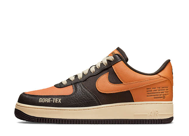 ナイキ エアフォース 1 "ゴアテックス" ベルベット ブラウン/ホット カレーラタン