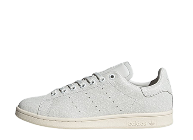 アディダス スタンスミス リーコン "クリスタル ホワイト/クリスタル ホワイト/チョーク ホワイト"