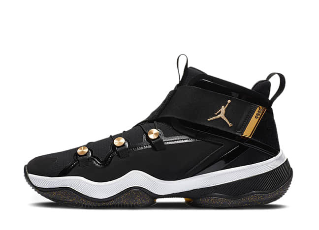 ナイキ ジョーダン Ajnt23 ブラック/ホワイトメタリック ゴールド