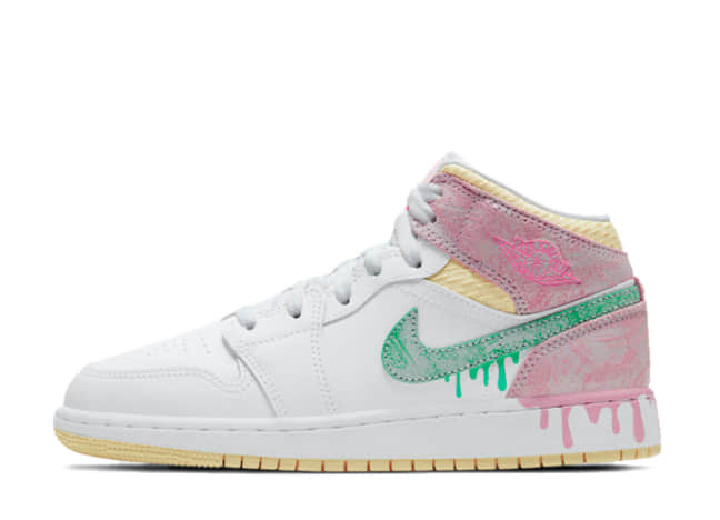 ナイキ エアジョーダン 1 ミッド Gs ホワイト/アークティックパンチ/ペールバニラ/グリーングロー