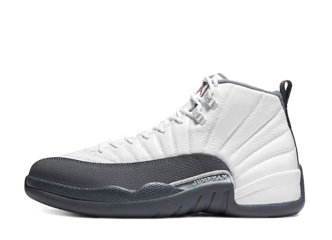 ナイキ エアジョーダン12 レトロ ホワイト/ダーク グレージム レッド