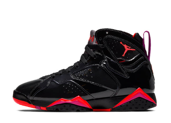 ナイキ ウィメンズ エアジョーダン7 レトロ "ブラック パテント レザー" ブラック/ブライト クリムゾンアンスラサイト