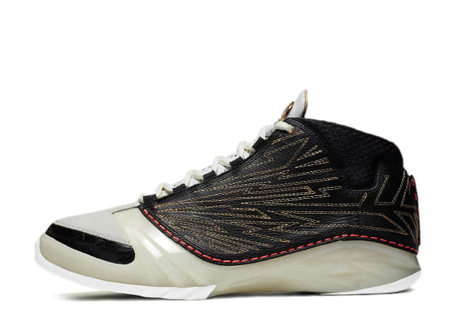 タイタン × ナイキ エアジョーダン 23 レトロ Sp ブラック/ セイルホワイトメタリック ゴールド