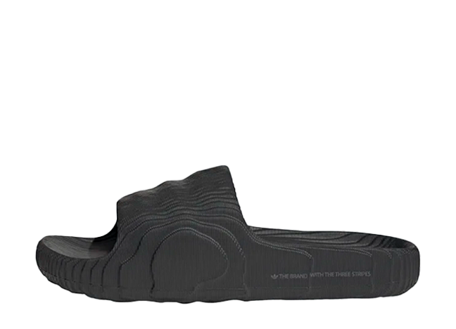 アディダス アディレッタ 22 スライド "カーボン" カーボン/カーボン