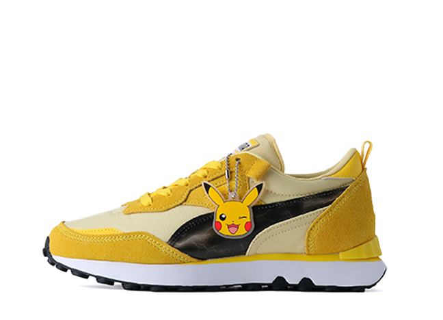 ポケモン × プーマ Jr ライダー FV "ピカチュウ" エンパイアイエロー/ペールレモン