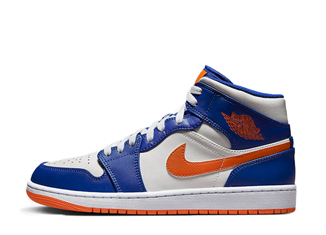 ナイキ エアジョーダン1 ミッド "ニックス" ゲームロイヤル/ラッシュオレンジ/ファントム/ホワイト