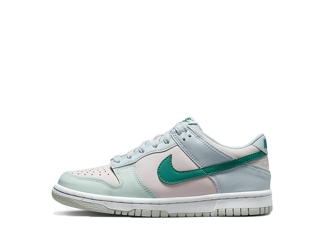 ナイキ Gs ダンク ロー "ミネラルティール" フットボールグレー/パールピンク/ミネラルティール