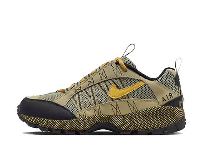ナイキ エアフマラ "ウィートグラス"