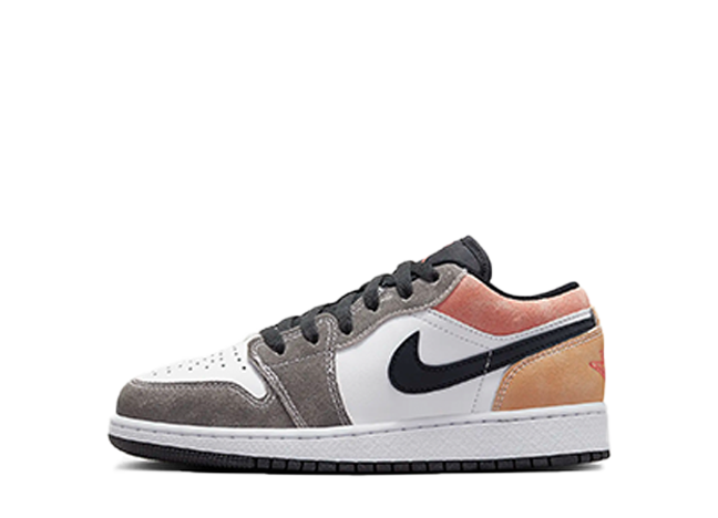 ナイキ Gs エアジョーダン1 ロー "フライトクラブ" ブラック/マジックエンバー