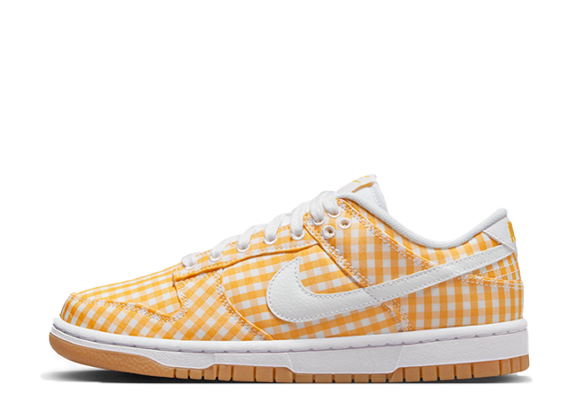 ナイキ ウィメンズ ダンク ロー "イエローギンガム" イエロー/ホワイト