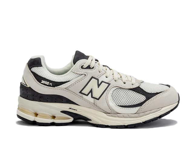 シューパレス x ニューバランス 2002R "ランズエンド" ホワイト/グレー